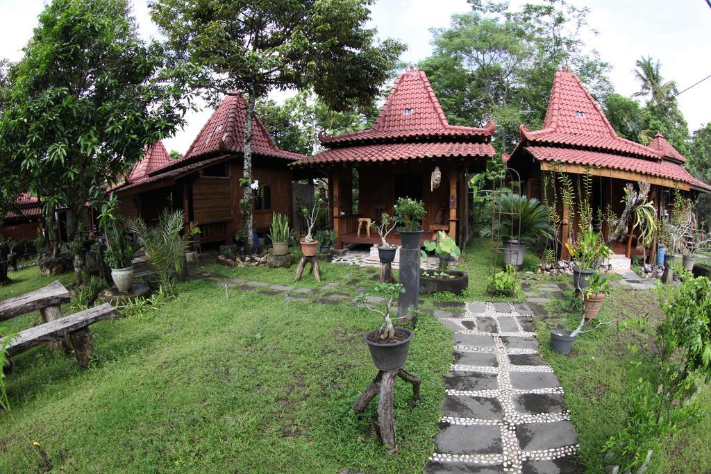 Omah Garengpoeng Guest House Magelang Chambre photo