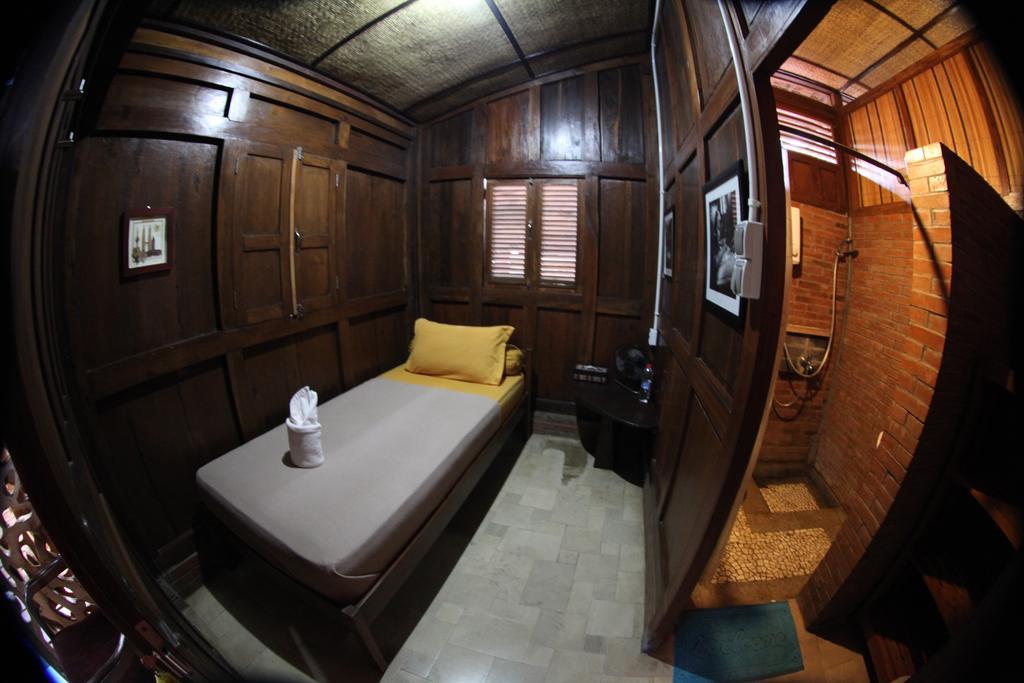Omah Garengpoeng Guest House Magelang Chambre photo