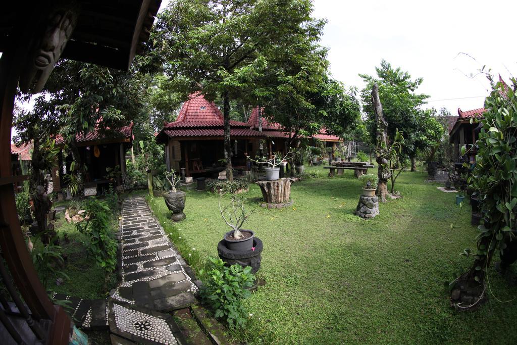 Omah Garengpoeng Guest House Magelang Chambre photo